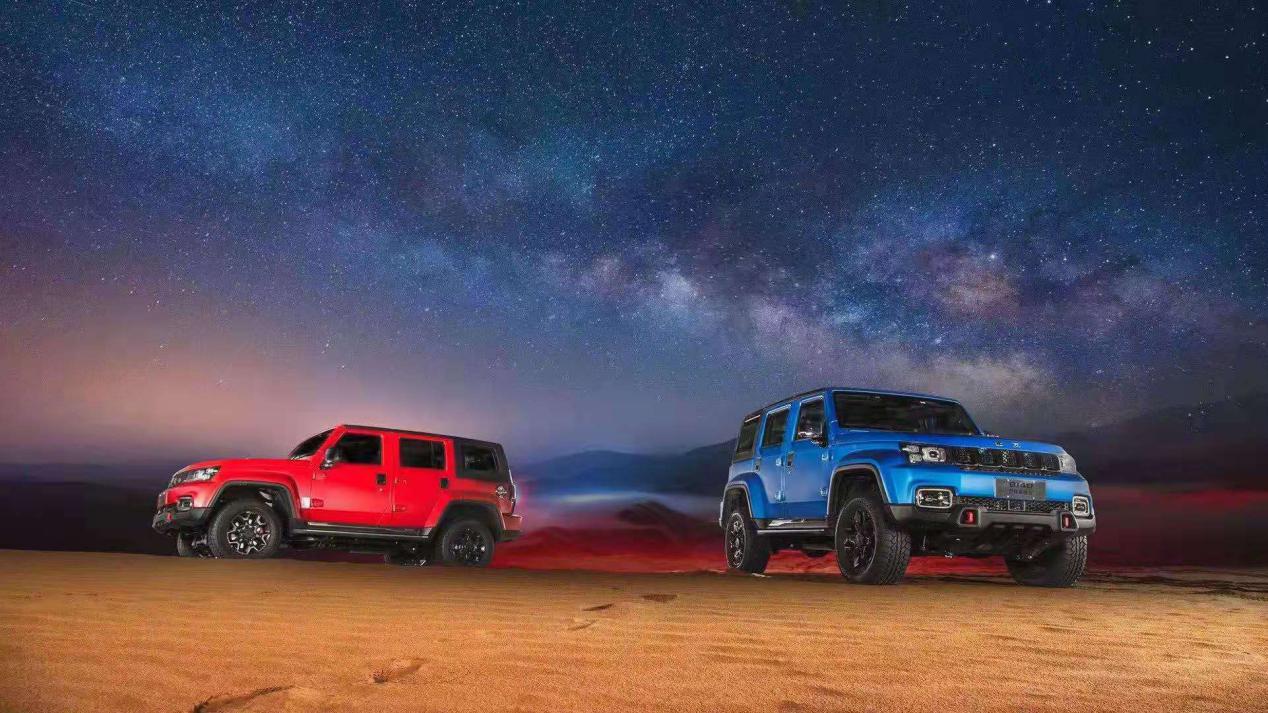 北京BJ40刀锋英雄版PK坦克300，哪款更能打？