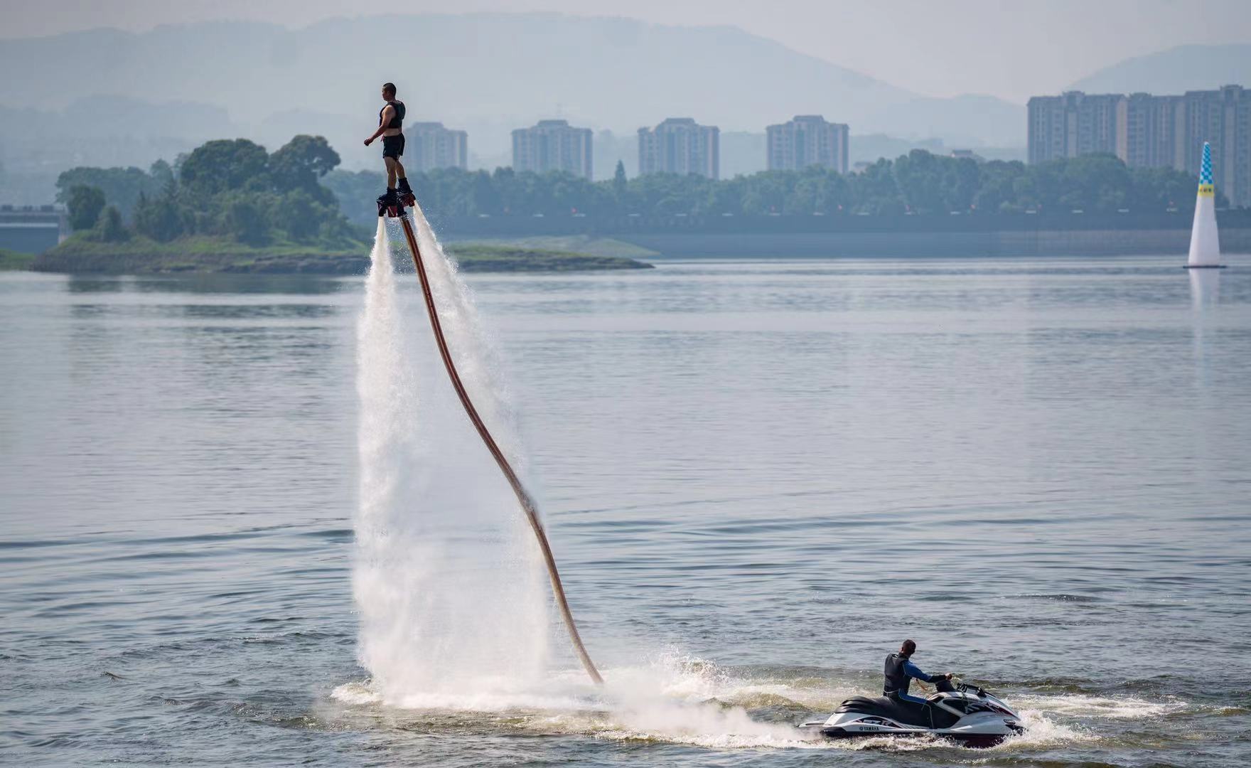 全国超轻型飞机俱乐部联赛重庆站在长寿启幕