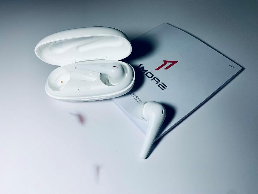 周董代言万魔声学又一款力作—1MORE ComfoBuds Pro舒适降噪豆开箱