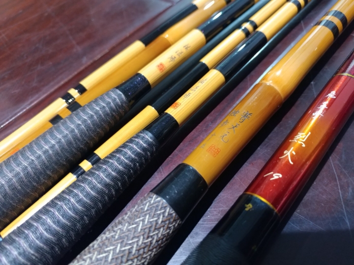 最贵的钓鱼竿要价上万最便宜的钓鱼竿才十几元究竟是什么原因造成的