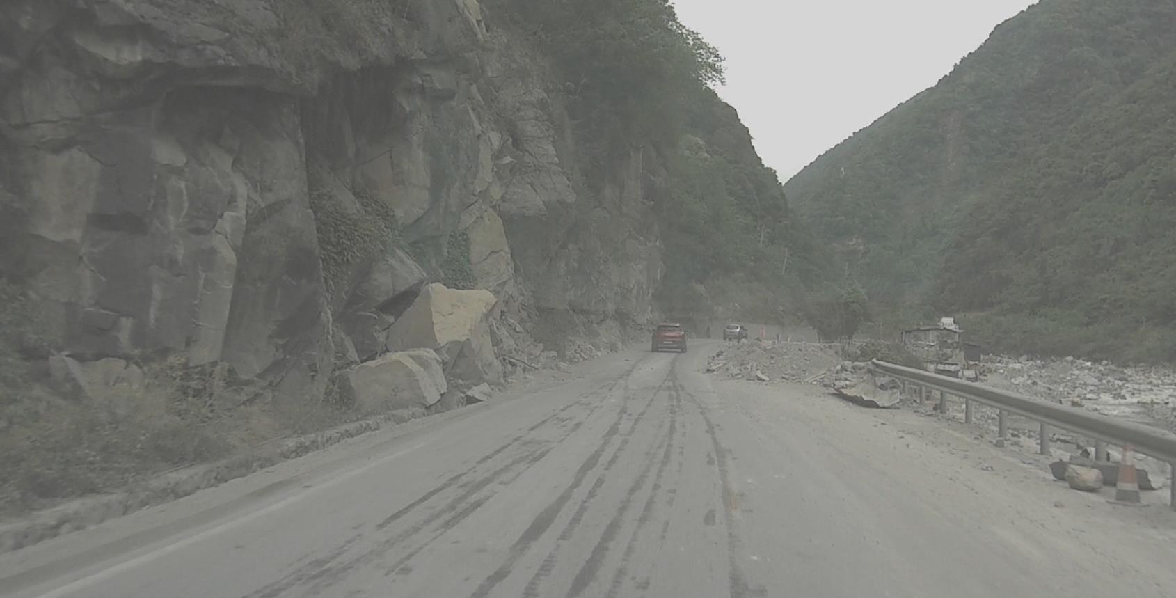 自驾翻越夹金山：路书账本详细攻略及注意事项