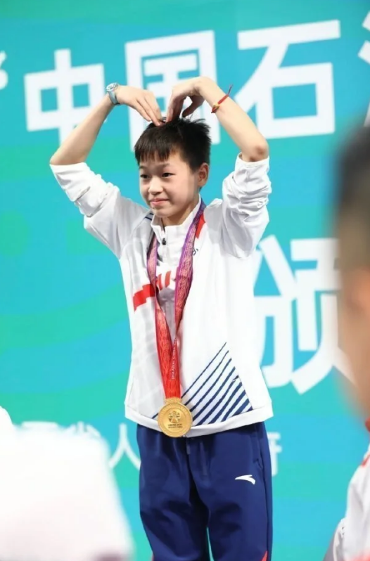 全红婵身价再翻一倍！14岁首登福布斯精英榜，广告商争相与她合作