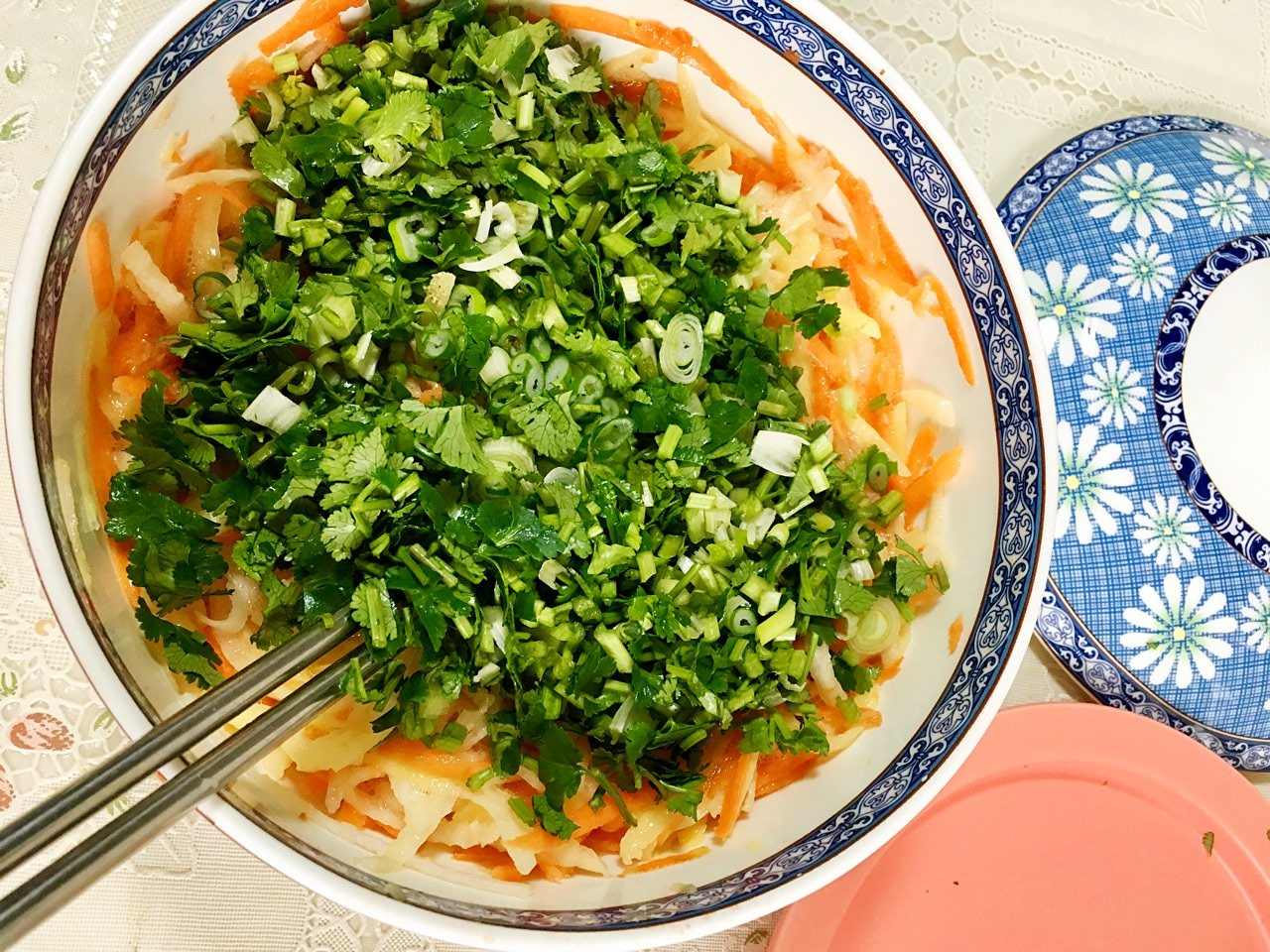 懒人版早餐饼的做法，不揉面不醒面，10分钟出锅，营养均衡更好吃