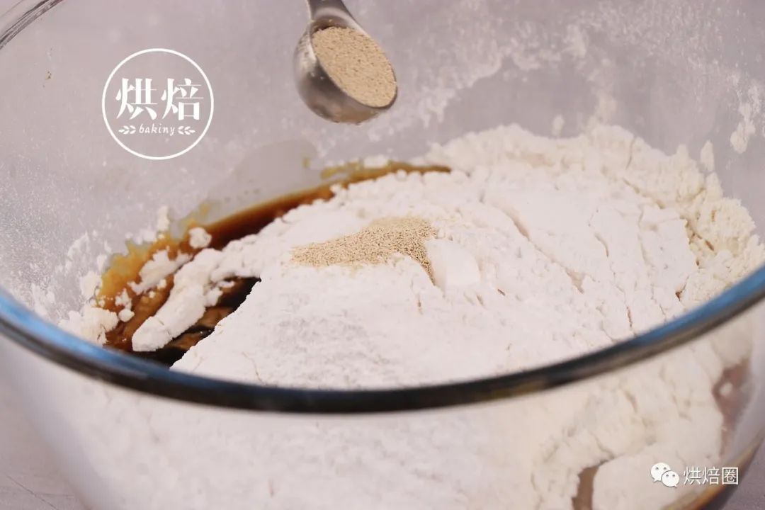 零失败古早台湾黑糖糕 比发糕好吃太多 口感松软 不粘牙 甜而不腻