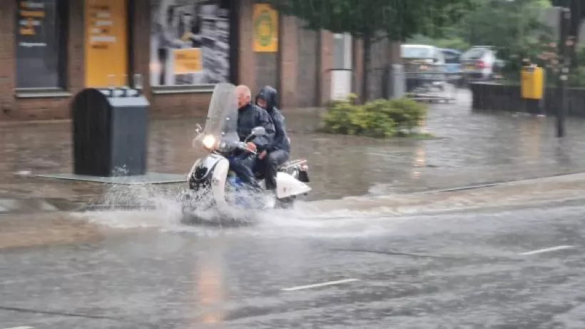 下雨天荷兰人为什么不打伞?