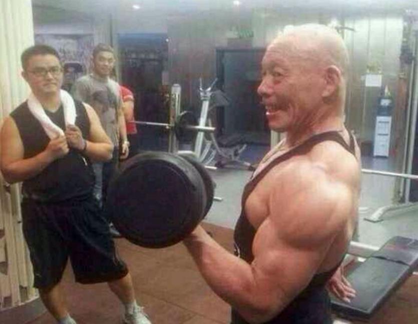 “健美常青树”杨新民，健美冠军老了会怎么样？71岁感觉像中年