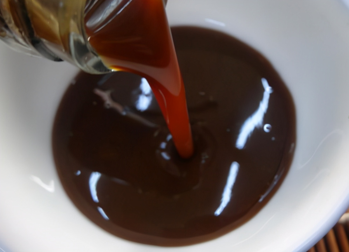 蠔油做菜好吃，但為了家人好，要牢記4個注意事項，別再用錯