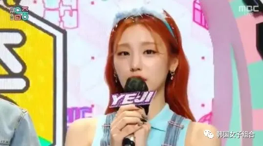 昨天担任音乐中心MC的这位女团爱豆,太阳般的耀眼美貌