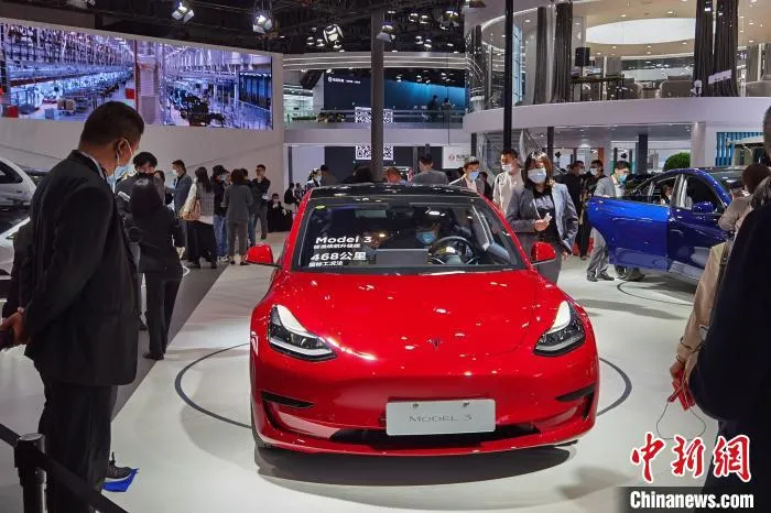 ��Ϊʵ�⡰�ϵ������Ƽ���ͷ��ʼ�ܲ��쳵