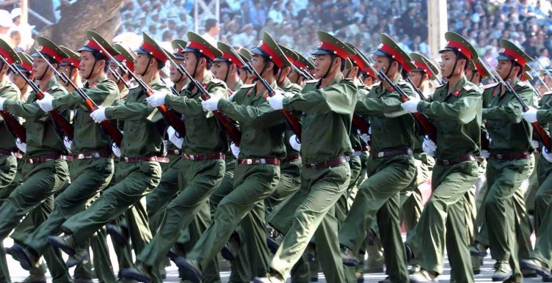 为何当初的越南敢和三国同时开战，还敢跨国作