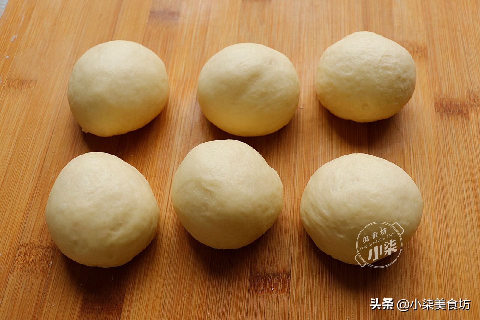 自从学会面粉这样做，我家早餐就没买过，柔软香甜，比面包还好吃