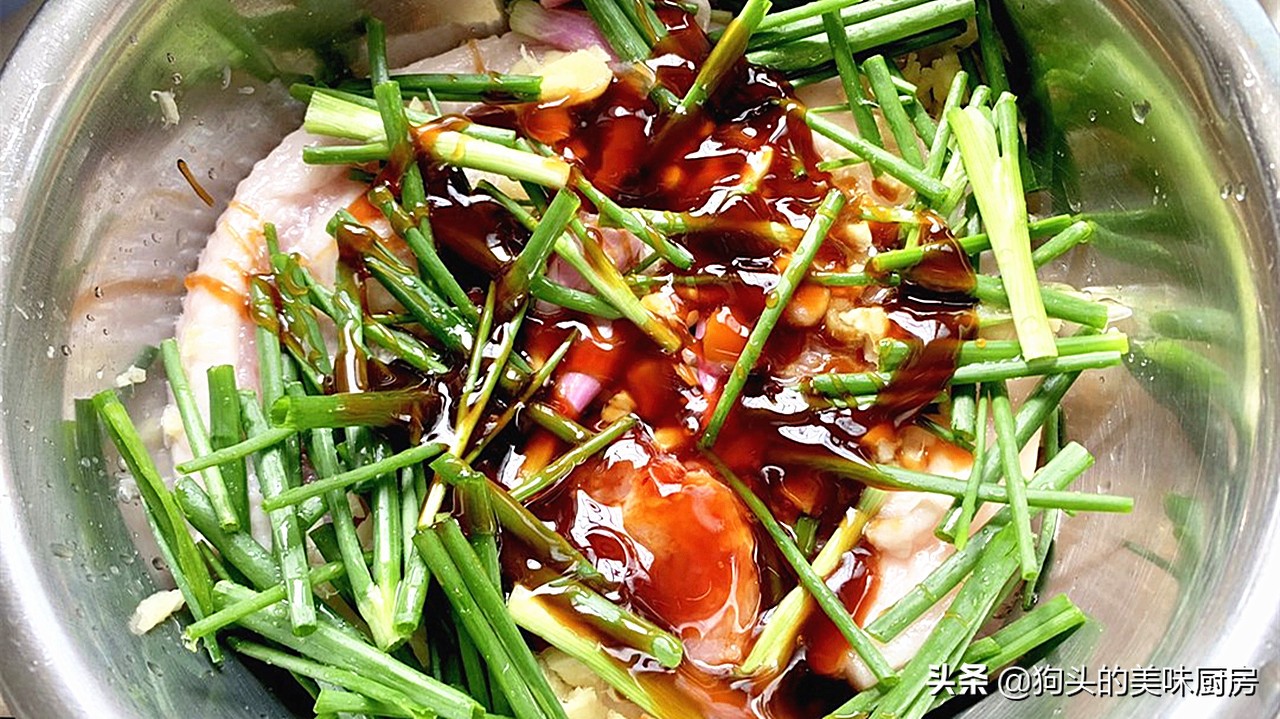 自从知道电饭煲可以做叉烧，我家隔天就做一锅，甘香肥美，太香了