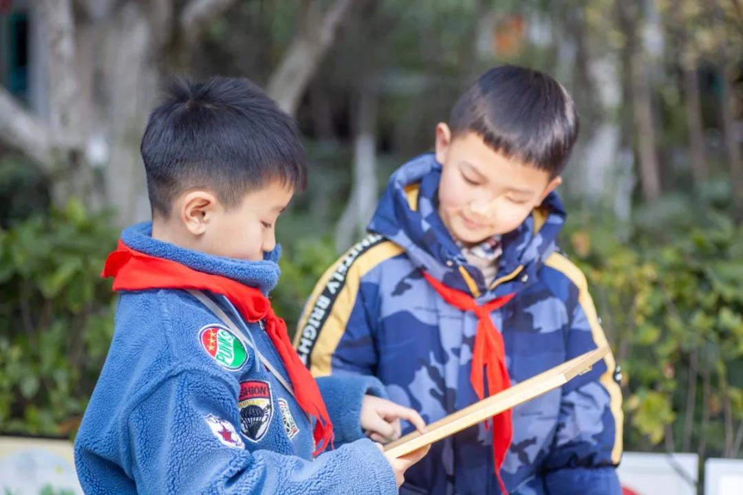 新年有“画”说——天府新区华阳实验小学学科融合诗配画作品展