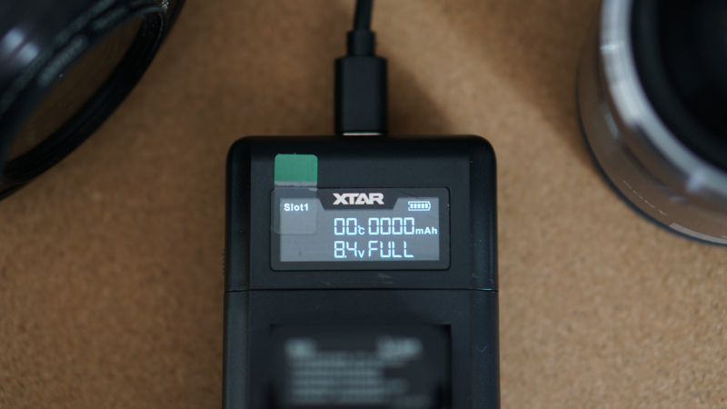 XTAR VN2单反相机电池充电器，为你的拍摄提供持久电量