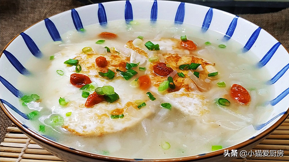 图片[1]-【萝卜丝煎蛋汤】做法步骤图 孩子爱吃 点名给她做-起舞食谱网