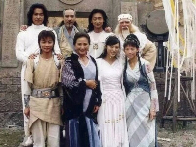 《水月洞天》播出17年：有人54歲仍單身，有人無戲可拍卻身家過億