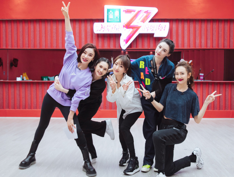 终于有人敢批评张柏芝了，杨丞琳“新官上任”