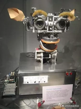 Do you know robots?  A part of a robot, how does a robot work?