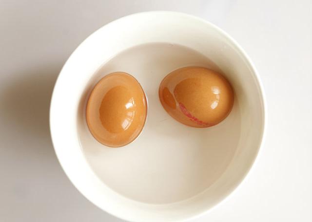 图片[2]-腌制咸鸡蛋的做法步骤图 老奶奶腌了30年的鸡蛋-起舞食谱网