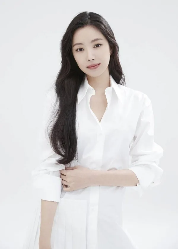 JYP新女团成员预测;女爱豆作为演员活动时,谁的简历照更胜一筹?