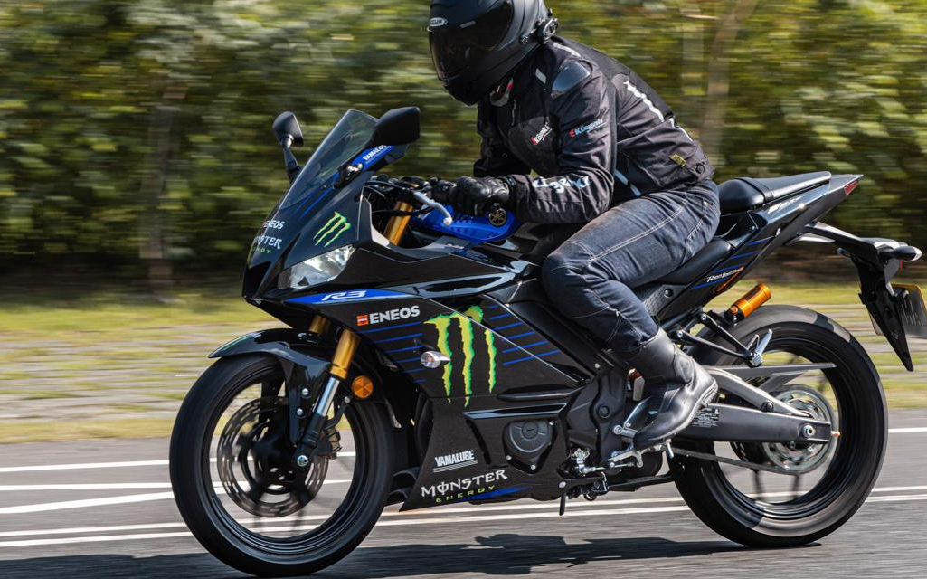 2021雅马哈r3车主公认的四大优点和三大缺点