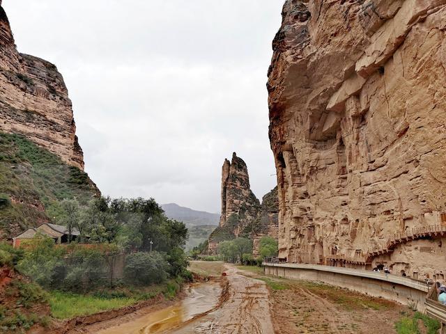 �����и������Ų�����·;ңԶ����λ��ƫƧ��ǰЩ��һֱ�����ʽ�