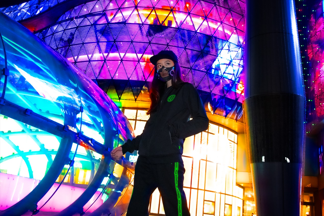 Guaze mask of concept of thunder snake N95 is rolled out, inside buy microphone + LED lamp, communicate straightway