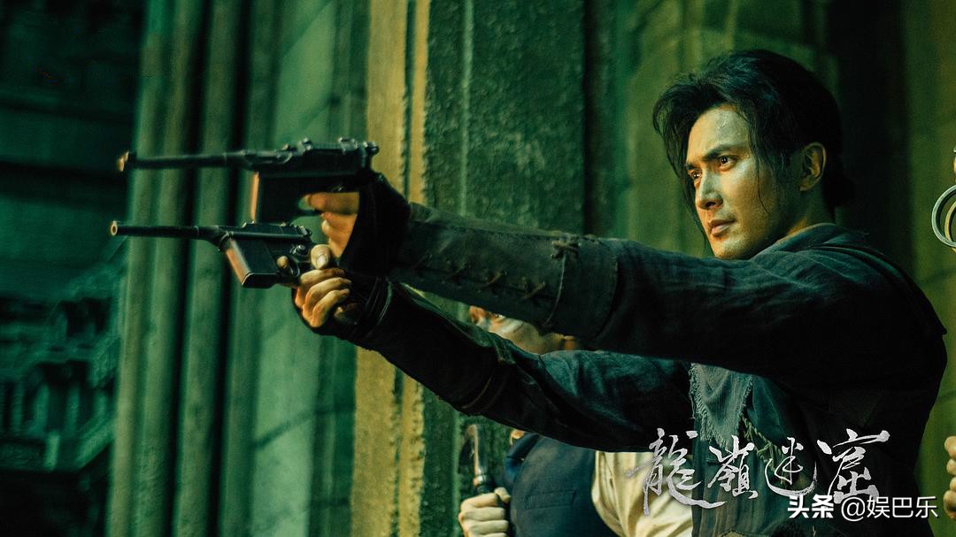 不能请高伟光和文章来打酱油，连导演都失策了，比主角还亮眼