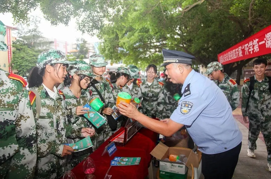 诚邀您一起为平安湛江代言！！