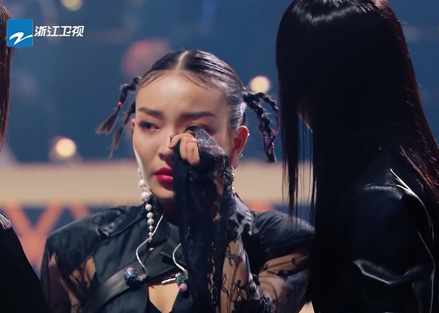 Vava is done not have by Ding Taisheng choke culture, subdue awkwardness of cry bitterly occasion, numerous star answers rancorring smell of gunpowder sufficient