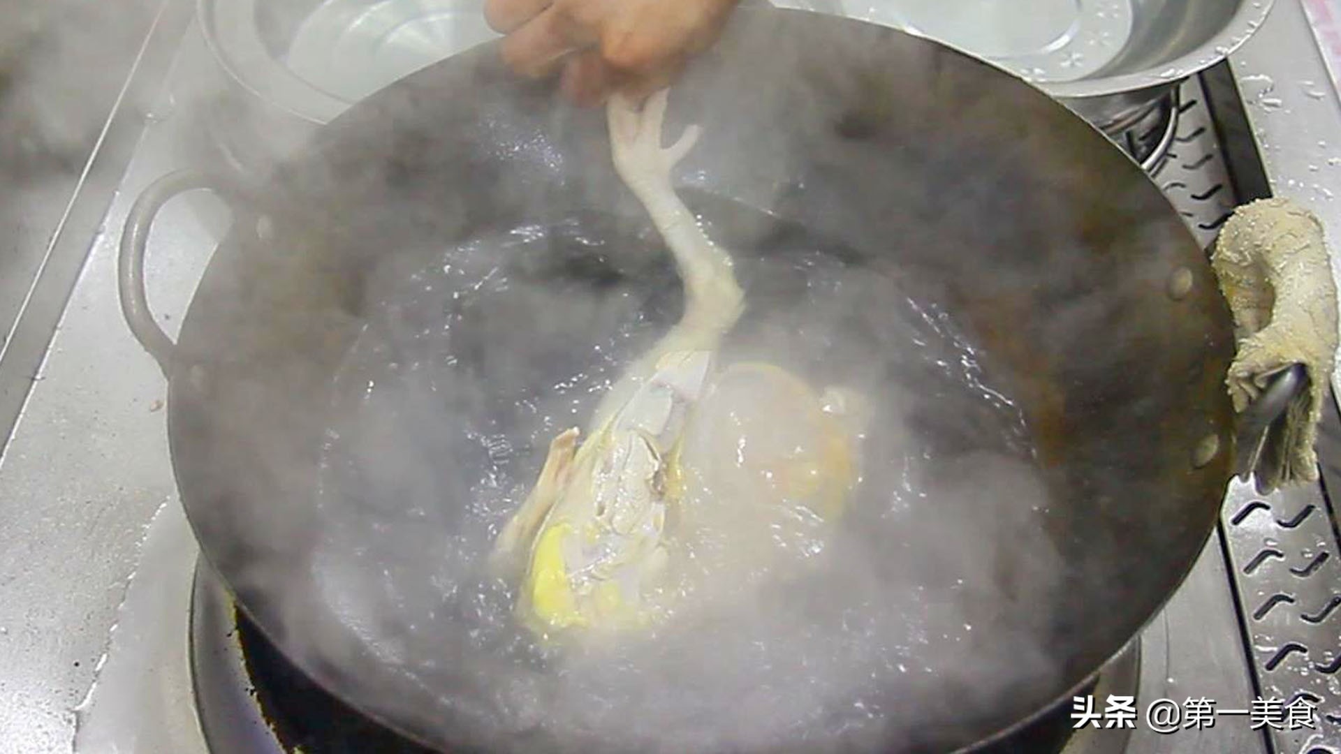 图片[4]-白斩鸡做法 鸡肉鲜香美味 原汁原味 看着就流口水-起舞食谱网