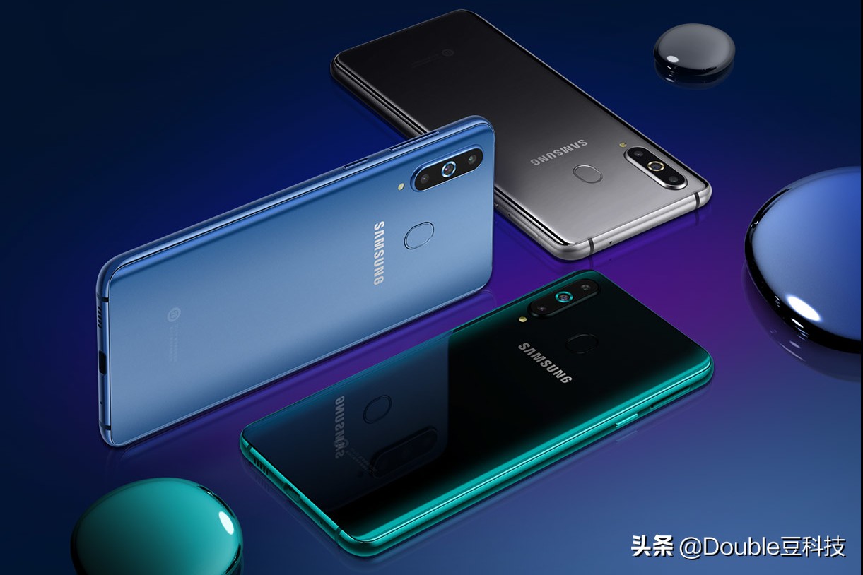 更名为Galaxy A9 Pro：三星第一款打孔屏手机上A8s将引向国外市场！