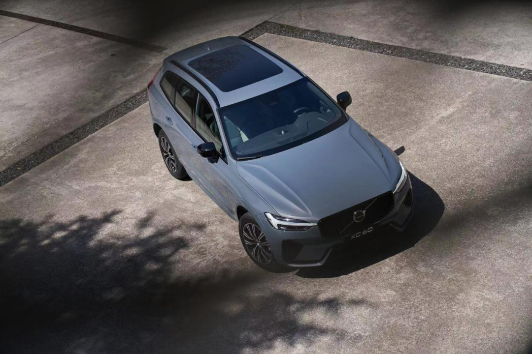 试驾新款沃尔沃XC60|动力系统提升明显，车机系统仍有不足