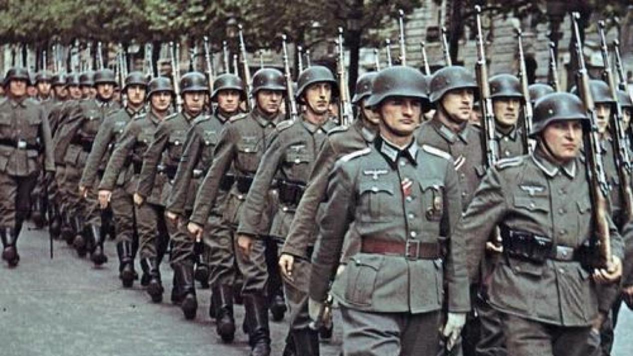 二战时的柏林会战究竟有多惨烈？攻克柏林的前