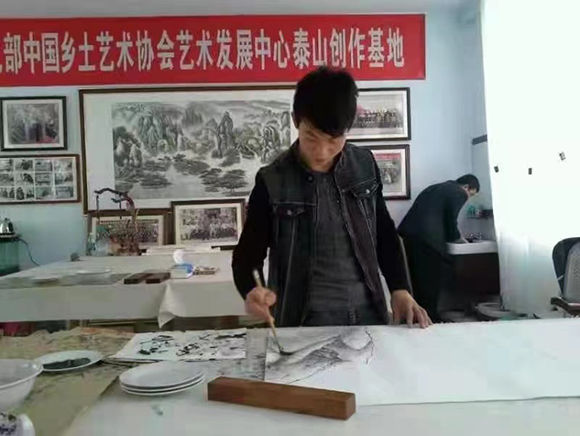 画家张亚峰 言之所通 迹成纸墨