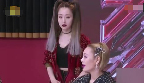 人缘堪忧，蓝盈莹这么上进怎么被嫌弃？姐姐们