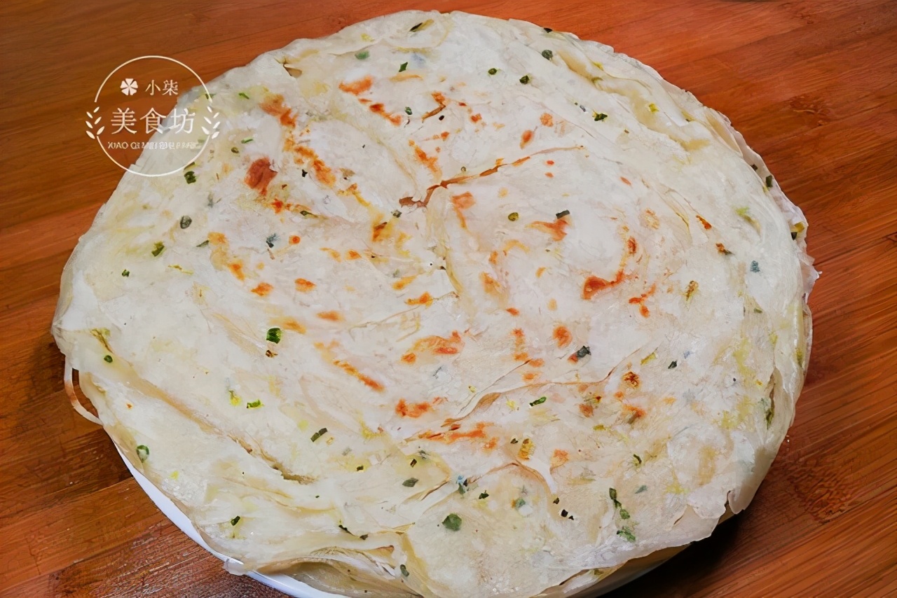 10分鐘就能出鍋的千層餅，不用燙麵，照著做保證不干不硬