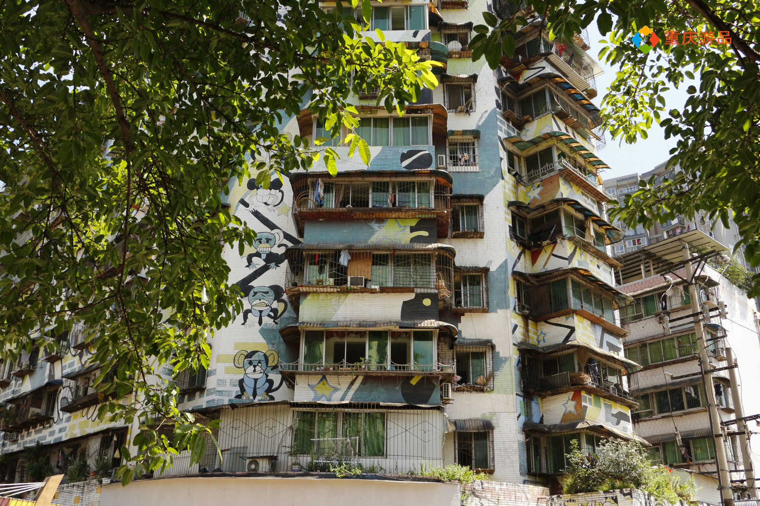 重庆高层住宅可燃雨棚将消失，2021年限期拆改，最好自己处理