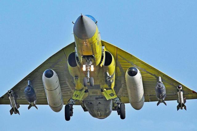 打破3项世界纪录后，印度又下达450架大单，扬言