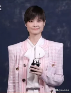 中秋晚会阵容曝光，一个流量明星都没有，这些人今后另找工作吧