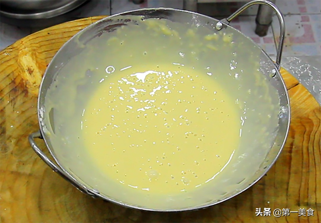 圖片[3]-小蔥煎雞蛋餅最簡單的做法 營養美味又好吃 學會了輕松搞定早餐-起舞食譜網