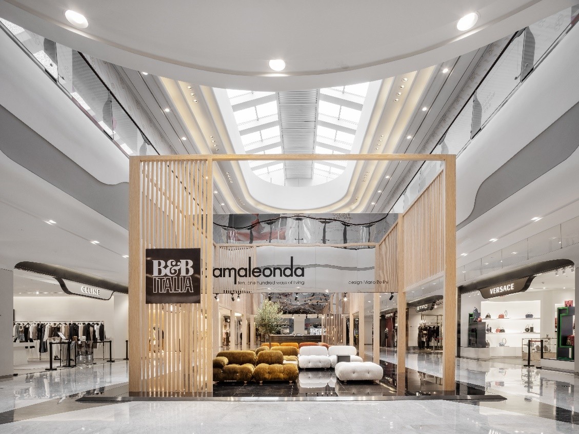 B&B Italia 经典之作 Camaleonda 沙发首个快闪店亮相中国