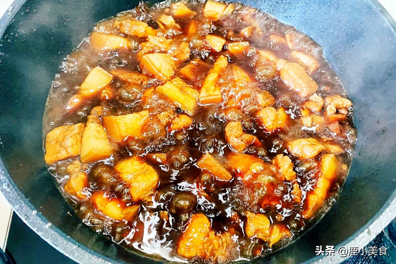 我家红烧肉从来不焯水，用3个步骤代替，红烧肉酱香软嫩，无腥味