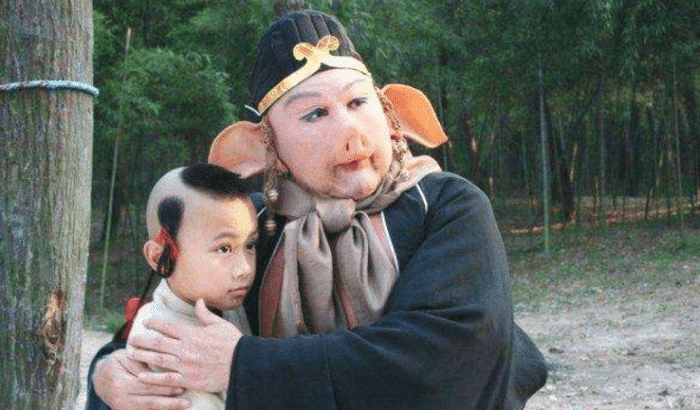 猪八戒现在已经73岁，与“嫦娥”恩爱多年，如今儿子也事业有成