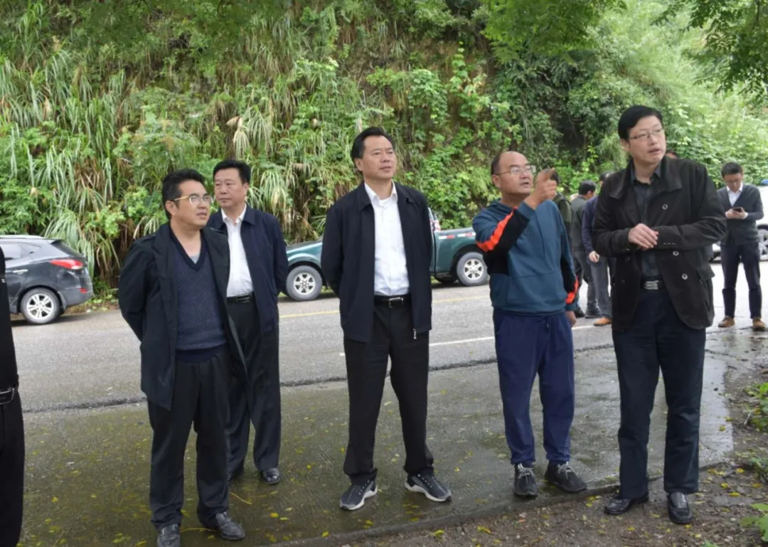 抓实抓细粮食收储稳步推进秋冬生产石希欣在辰溪督导安全生产、粮食收储等工作