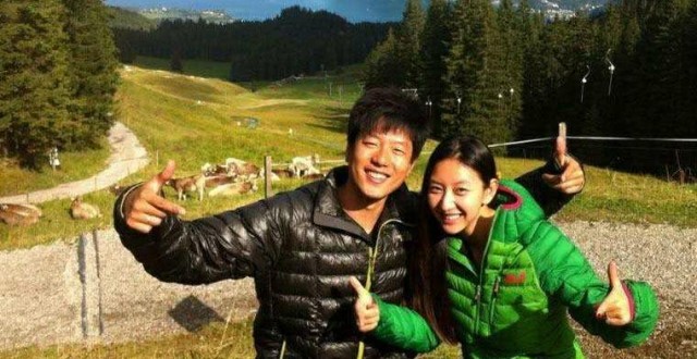 离婚8年，凌潇肃夫妇再撕姚晨：10年拉锯战，3个