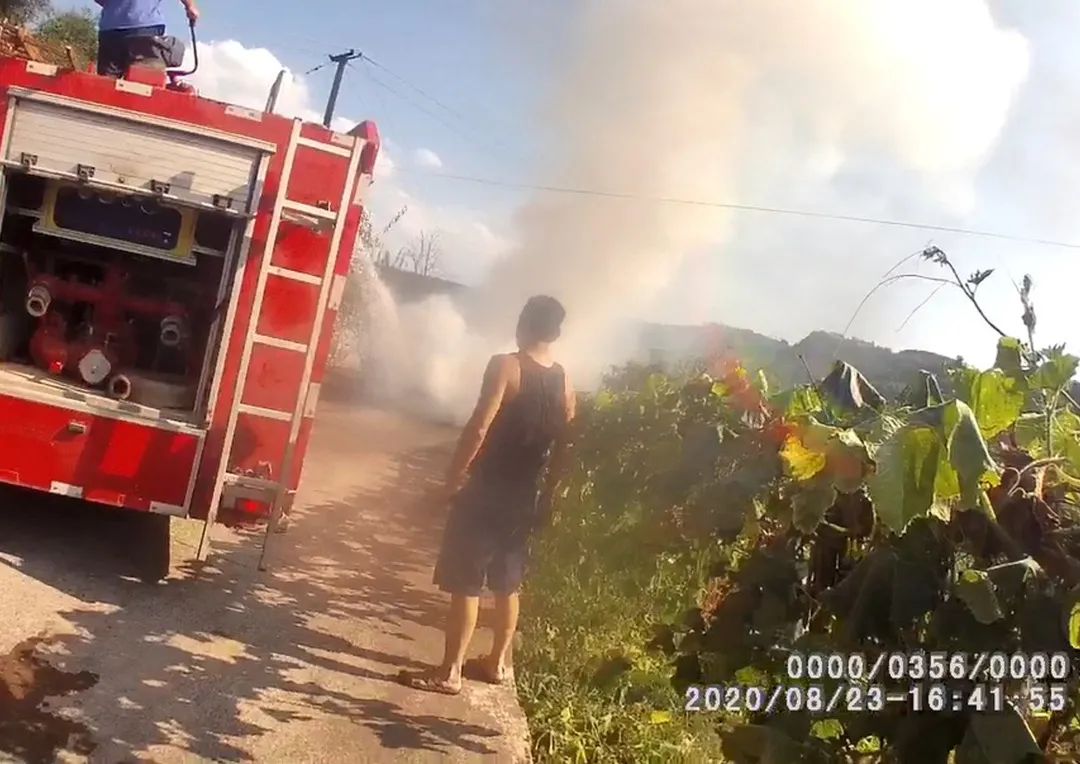 江津区|津城警事 | 汽车发生自燃，警方提醒注意防范