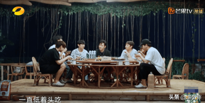 《向往4》宋威龙汪苏泷延期蹭饭，与周迅待遇差距大，原因太现实