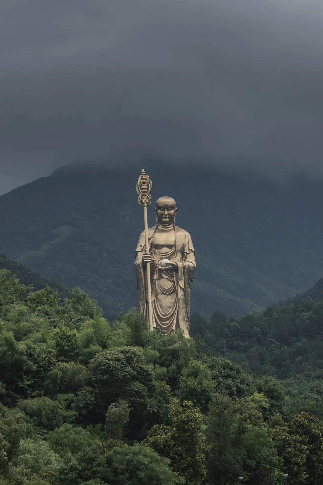 中國四大佛教名山中 安徽九華山景色能排第幾 一起徒步去看看 自貢的黃師傅 Mdeditor