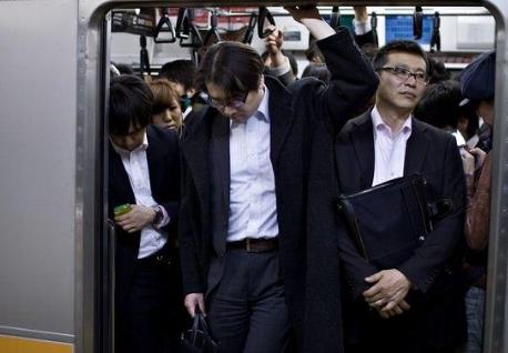 国家一级演员何冰因6000+条恶评上热搜：永远不要低估了年轻人